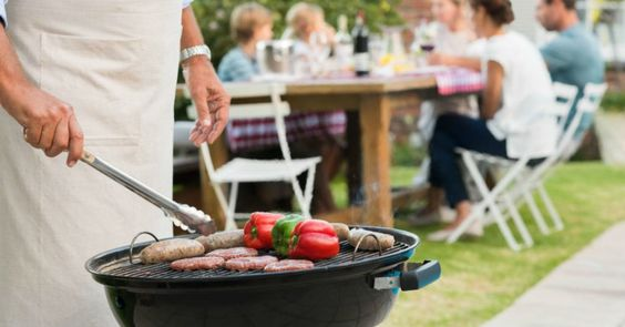 https://www.lifehack.org/446316/6-sure-fire-ways-to-eat-healthy-at-a-bbq-tips-from-fitness-experts