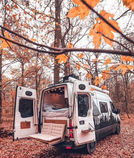 https://tinyhousetalk.com/couples-van-life-with-a-tailgate-loveseat-on-their-diy-vw-crafter-conversion/